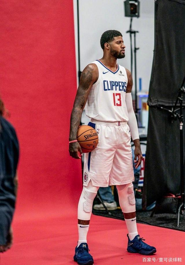 迪马济奥：亚沙里认为布鲁日食言，将和俱乐部主席会面（迪马济奥：亚沙里指责布鲁日失信，将与俱乐部主席面谈）