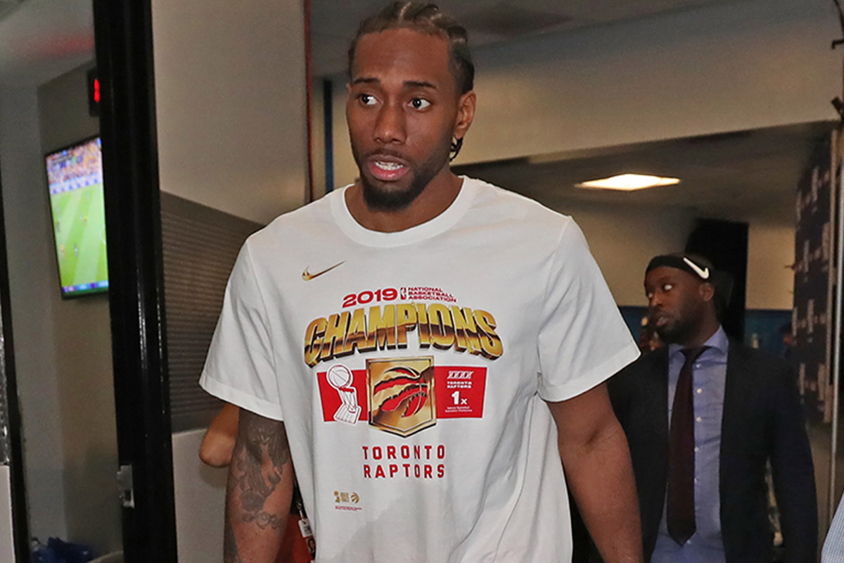 NBA：雄鹿客场大胜76人 字母哥30+12+10（NBA：雄鹿客场击溃76人，字母哥轰下30分12篮板10助攻）