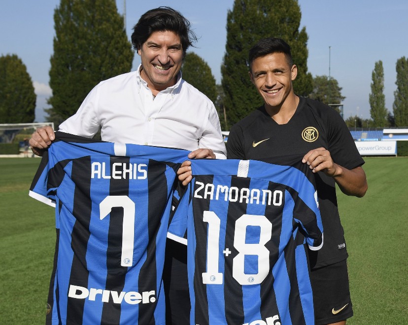 杜震宇祝贺邵佳一：带队走出低谷，球迷要支持我们的本土教练（杜震宇向邵佳一致贺：带队走出低迷，呼吁球迷力挺本土教练）