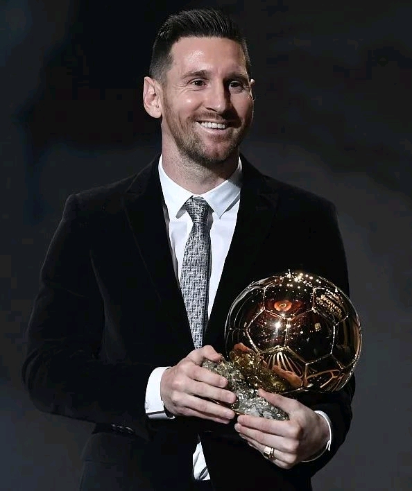 西媒：皇马不同意皇家社会买断久保建英的转会分成条款（西媒：皇马否决皇家社会关于久保建英买断的分成条款）