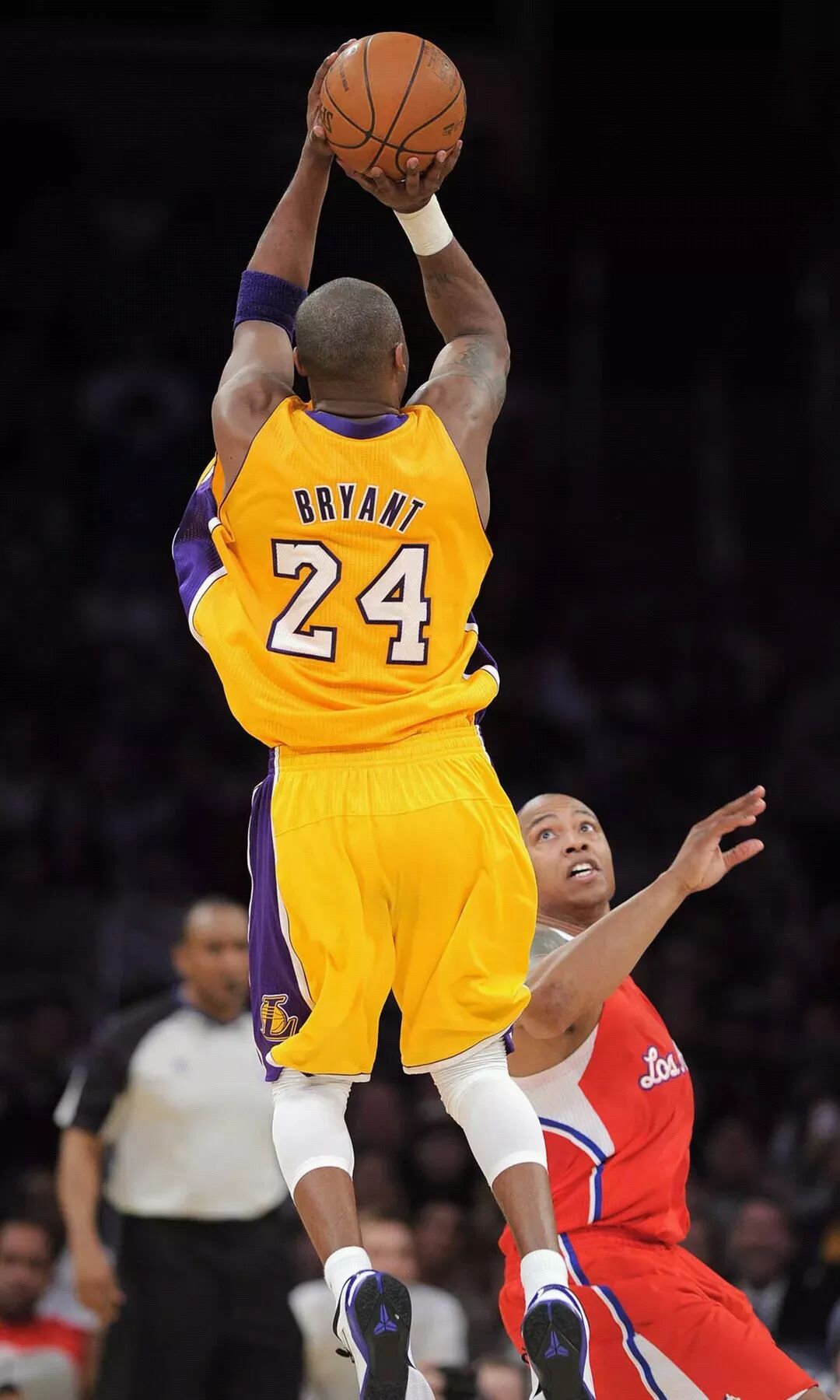 张庆鹏：里勒肘子将带伤出战（张庆鹏透露：里勒肘部有伤仍将出战）