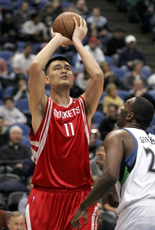 阿斯顿维拉英超前5轮不胜，现四连胜登顶英超第3（从前五轮不胜到四连胜，阿斯顿维拉跃居英超第三）