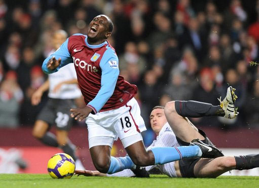 卡斯尔：东契奇是多次入选全明星的球员，不可能完全阻止他（卡斯尔：东契奇多次全明星在身，想彻底限制他不现实）