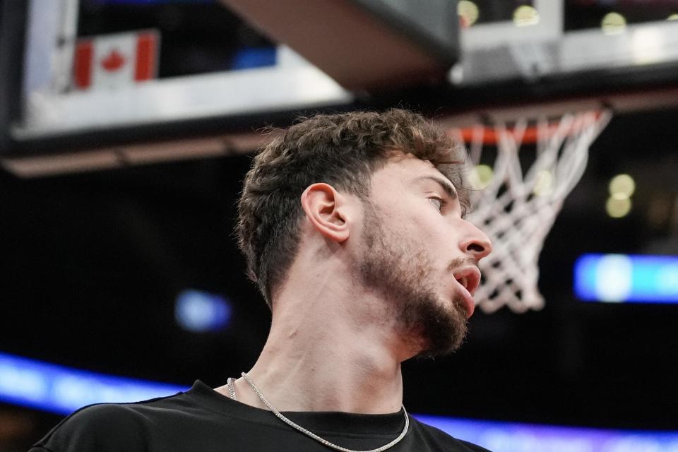 NBA半场：亚历山大17分，浓眉0分，雷霆63-48领先独行侠（半场战报：亚历山大砍下17分，浓眉无分进账，雷霆63-48暂领先独行侠）