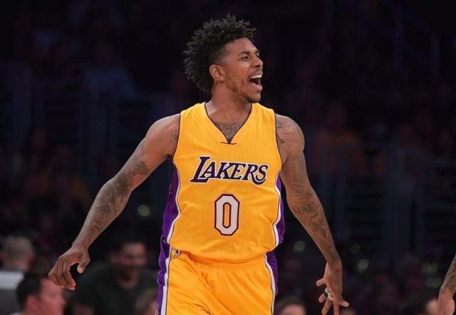 小彩娃21分6发获MVP欧冠土耳其费内巴切零封本菲卡技术统计（欧冠技术统计：小彩娃砍21分送6记发球得分当选MVP 土耳其费内巴切3-0零封本菲卡）