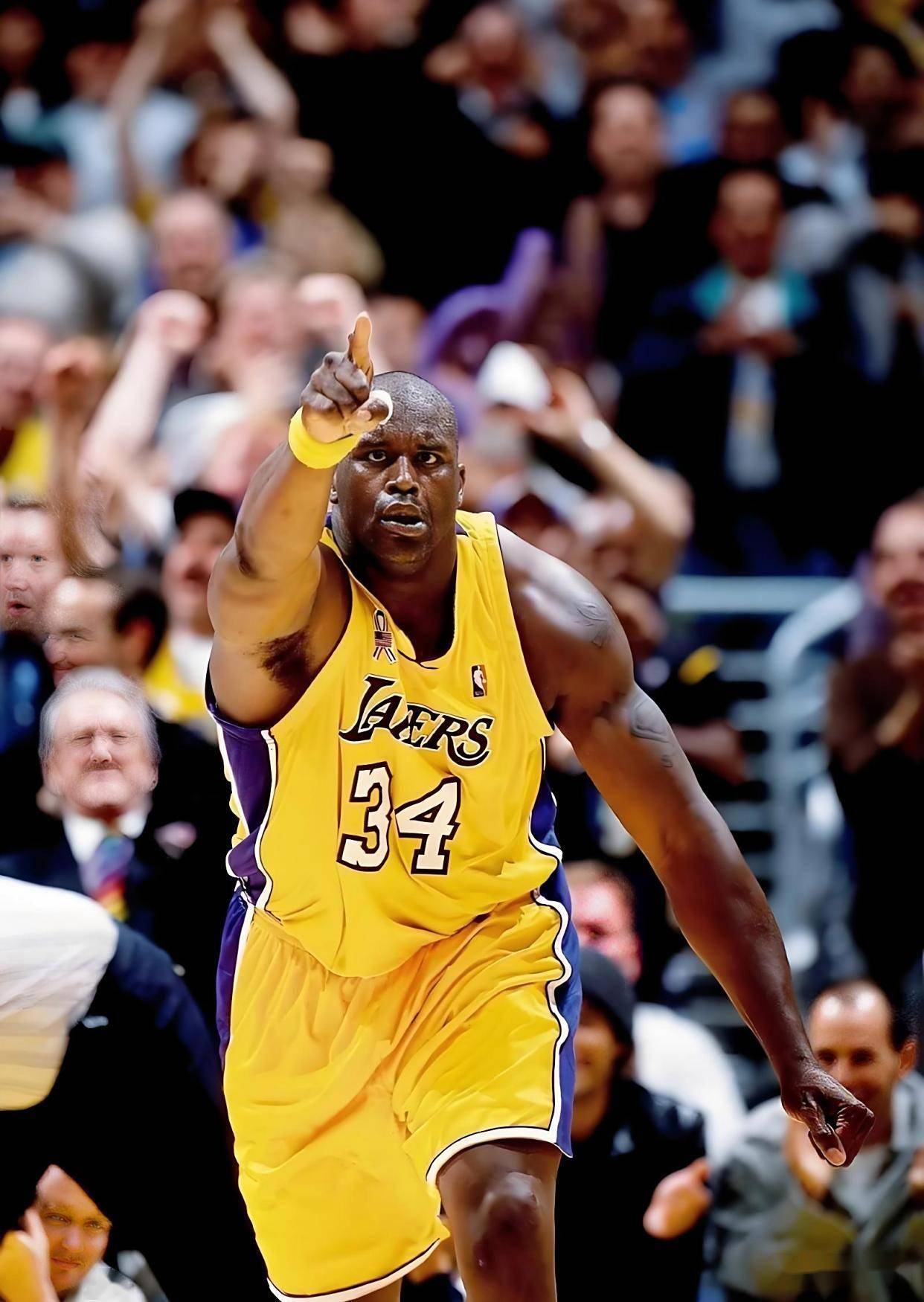 因涉嫌种族主义与性别歧视，费城联合体育总监已被停职（被指涉种族主义与性别歧视，费城联合体育总监遭停职）