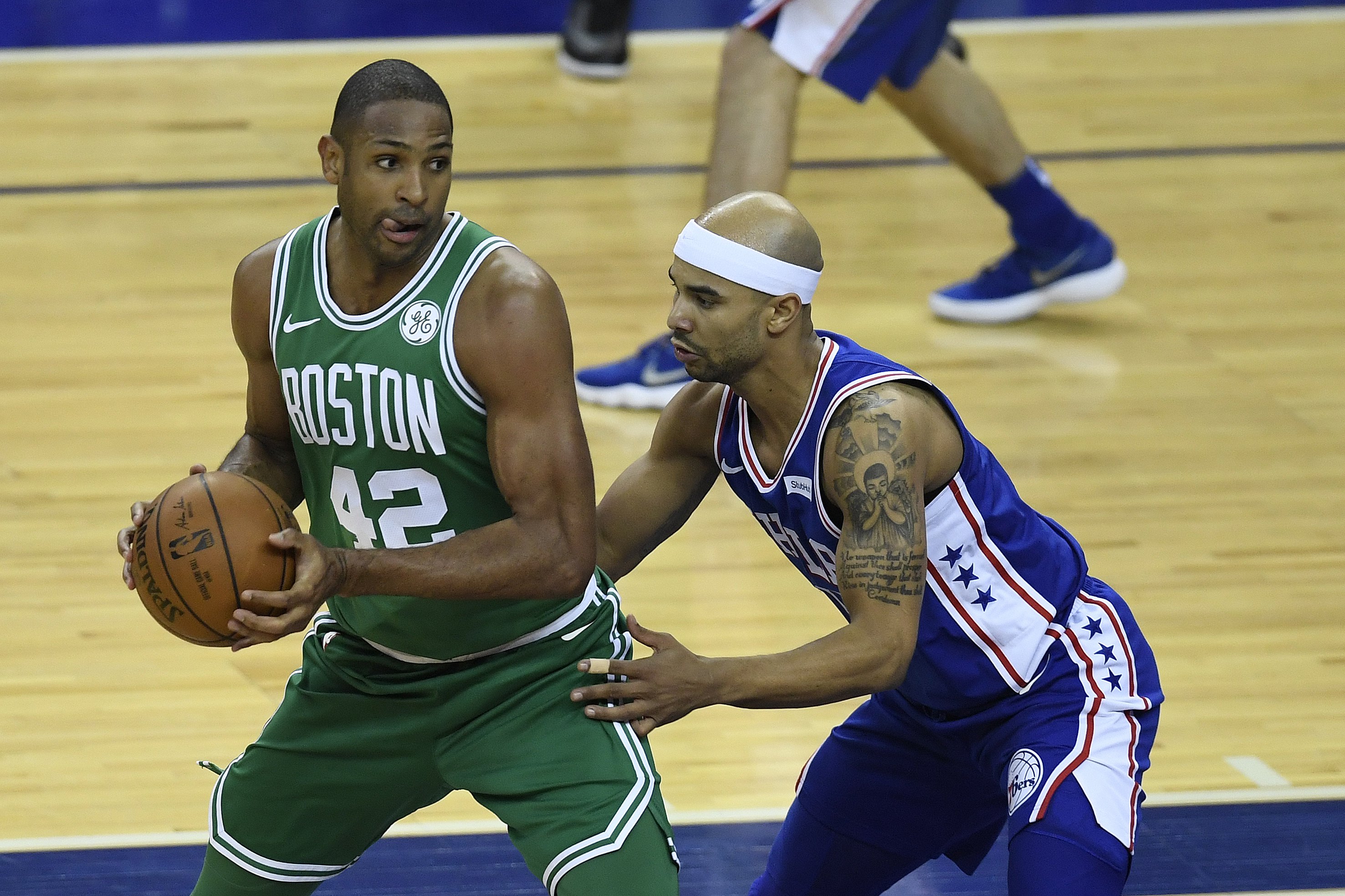 WTT香港总决赛：孙颖莎因伤退赛，蒯曼晋级决赛（WTT香港总决赛：孙颖莎伤退，蒯曼闯入决赛）